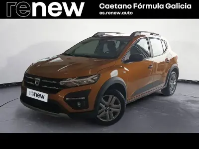 Käytetty Dacia Sandero Essentiel 100 HP (73 kW) 2021 Oranssi Sedan