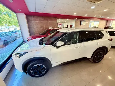 Usado Nissan X-Trail N-Connecta 213 CV (156 kW) 2025 Blanco SUV