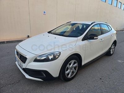 Usado Volvo V40 CC Momentum 120 CV (88 kW) 2015 Blanco Familiar