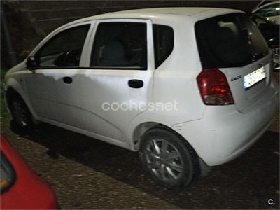 Usado Chevrolet Kalos 83 CV (61 kW) 2003 Blanco Berlina