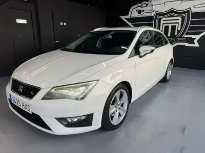 Usado Seat Leon FR 150 CV (110 kW) 2014 Blanco Coupe