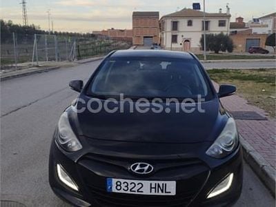 Negro Usado 2013 Hyundai i30 Berlina | 5300 € (Un poco caro)