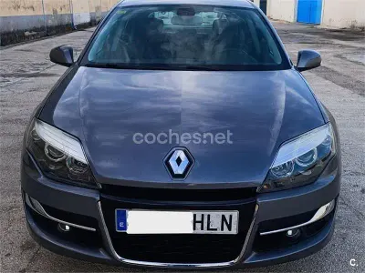 Usado Renault Laguna III Dynamique 130 CV (95 kW) 2012 Gris / plata Berlina