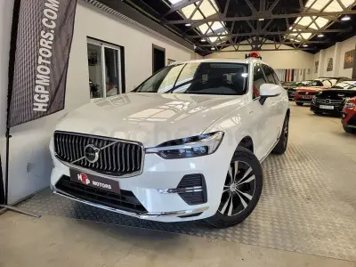 Usado Volvo XC60 Core 350 CV (257 kW) 2025 Blanco SUV