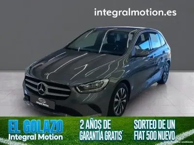 Usado Mercedes B160 109 CV (80 kW) 2020 Gris Utilitario
