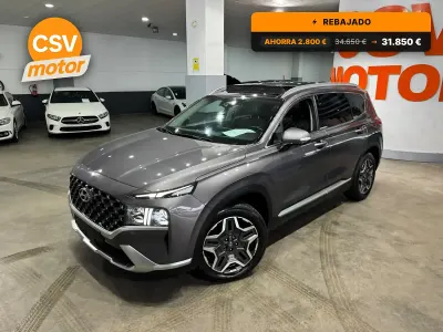 Usado Hyundai Santa Fe Style 265 CV (194 kW) 2023 Gris / plata SUV