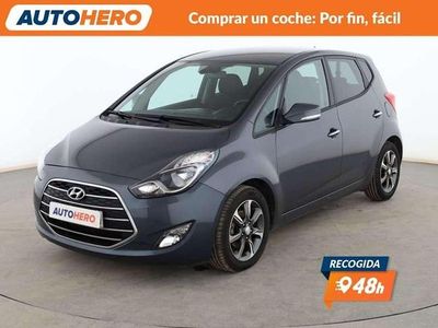 Usado Hyundai ix20 Comfort 125 CV (91 kW) 2016 Gris Utilitario