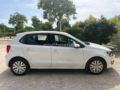 Usado VW Polo Advance 85 CV (62 kW) 2012 Blanco Utilitario