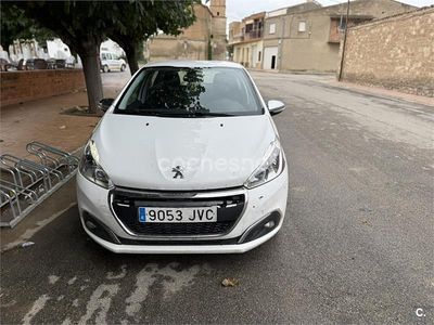 Blanco Usado 2016 Peugeot 208 Access Utilitario | 6100 € (Precio justo)
