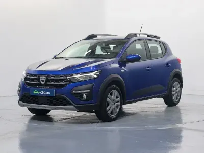 Usado Dacia Sandero Comfort 101 CV (74 kW) 2022 Azul Berlina