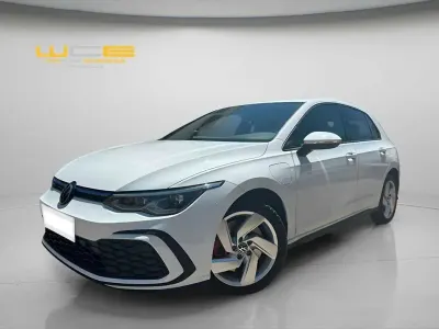 Usado VW Golf VIII GTE 245 CV (180 kW) 2022 Blanco Utilitario