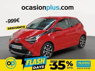 Usado Toyota Aygo X-play 72 CV (52 kW) 2019 Rojo Utilitario