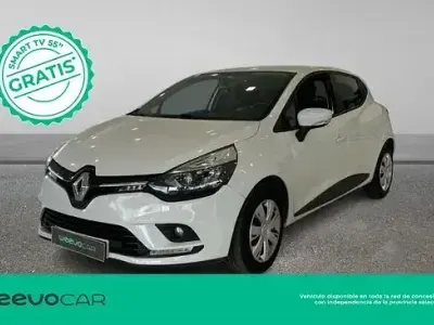 Usado Renault Clio Business 75 CV (55 kW) 2019 Blanco