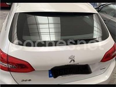 Blanco Usado 2015 Peugeot 308 Allure Familiar | 9990 € (Un poco caro)