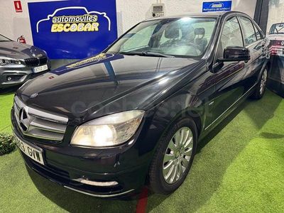 Usado Mercedes C200 Elegance 136 CV (100 kW) 2010 Negro Berlina