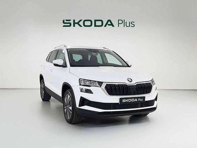 Usado Skoda Karoq Selection 150 CV (110 kW) 2025 Blanco SUV