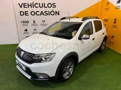 Usado Dacia Sandero Essentiel 73 CV (53 kW) 2018 Blanco Berlina