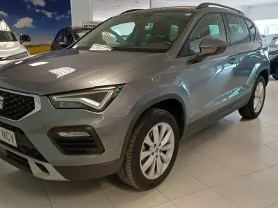 Usado Seat Ateca Style 150 CV (110 kW) 2025 Gris SUV