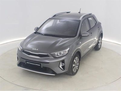 Gris Usado 2024 Kia Stonic SUV | 18.394 € (Precio justo)