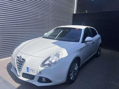 Usado Alfa Romeo Giulietta Distinctive 120 CV (88 kW) 2016 Blanco Utilitario