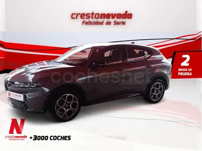 Usado Alfa Romeo Tonale Sprint 130 CV (95 kW) 2024 Gris / plata SUV