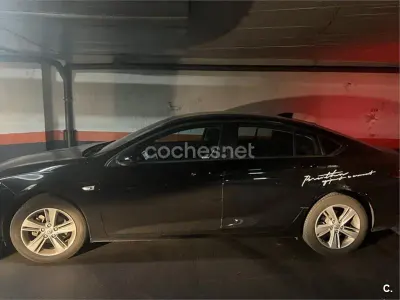 Usado Opel Insignia Selective 136 CV (100 kW) 2018 Negro Berlina