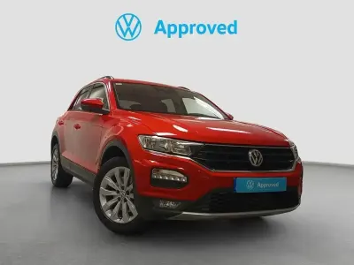 Usado VW T-Roc Advance 110 CV (80 kW) 2021 Rojo SUV