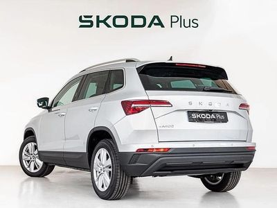 Usado Skoda Karoq Selection 150 CV (110 kW) 2024 Gris plata SUV