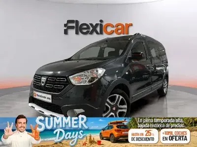 Usado Dacia Dokker Essentiel 131 CV (96 kW) 2019 Gris Monovolumen