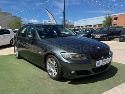 Usado BMW 318 143 CV (105 kW) 2009 Gris / plata Berlina