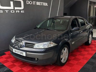Usado Renault Mégane II Authentique 115 CV (84 kW) 2005 Negro Berlina