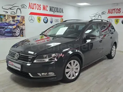 Usado VW Passat 105 CV (77 kW) 2013 Gris / plata Familiar