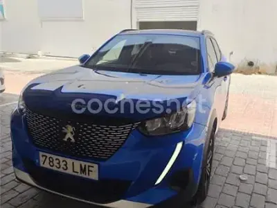 Usado Peugeot 2008 Allure 130 CV (95 kW) 2021 Azul SUV