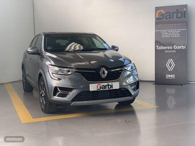 Gris / plateado Usado 2023 Renault Arkana Techno SUV | 25.900 € (Un poco caro)