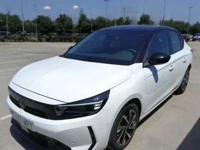 Usado Opel Corsa 99 CV (72 kW) 2024 Blanco Utilitario