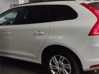 Blanco Usado 2016 Volvo XC60 Kinetic SUV | 16.900 € (Precio justo)