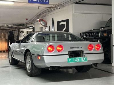 Usado Chevrolet Corvette 208 CV (152 kW) 1984 Plateado Descapotable