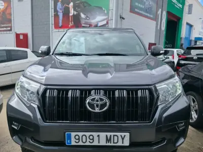 Usado Toyota Land Cruiser 204 CV (150 kW) 2018 Gris