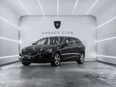Usado Volvo V60 Momentum 203 CV (149 kW) 2012 Gris / plata Familiar