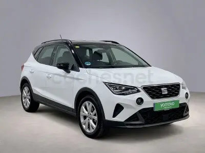 Usado Seat Arona FR 116 CV (85 kW) 2025 Blanco SUV