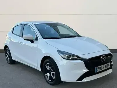Usado Mazda 2 Center-Line 90 CV (66 kW) 2024 Blanco Utilitario