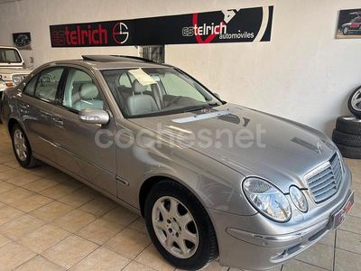 Usado Mercedes E320 Classic 204 CV (150 kW) 2003 Gris / plata Berlina
