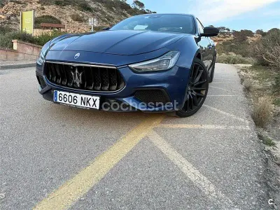 Usado Maserati Ghibli 430 CV (316 kW) 2018 Azul Berlina