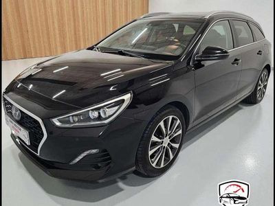 Usado Hyundai i30 Style 136 CV (100 kW) 2019 Negro Familiar
