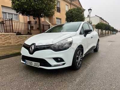 Usado Renault Clio IV Business 90 CV (66 kW) 2017 Blanco Berlina