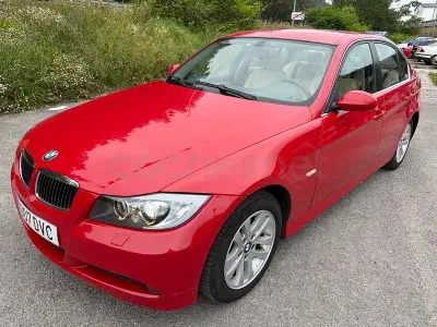 Usado BMW 320 163 CV (119 kW) 2006 Rojo Berlina