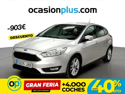 Usado Ford Focus Trend+ 125 CV (91 kW) 2017 Gris