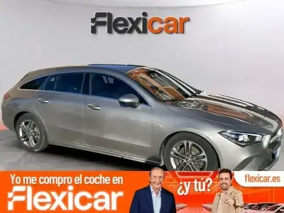 Usado Mercedes CLA200 Shooting Brake 150 CV (110 kW) 2020 Marrón Familiar