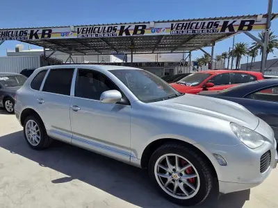 Usado Porsche Cayenne Turbo 450 CV (330 kW) 2003 Gris SUV