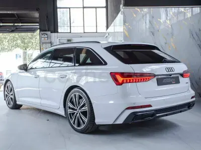 Usado Audi A6 Competition 367 CV (269 kW) 2023 Blanco Familiar